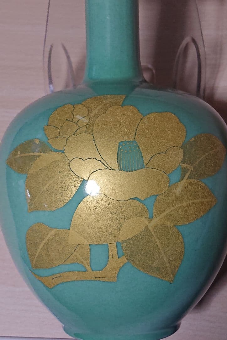 人間国宝 吉田美統　釉裏金彩椿文　九谷花生　高さ約20.7cm　(匿名配送)