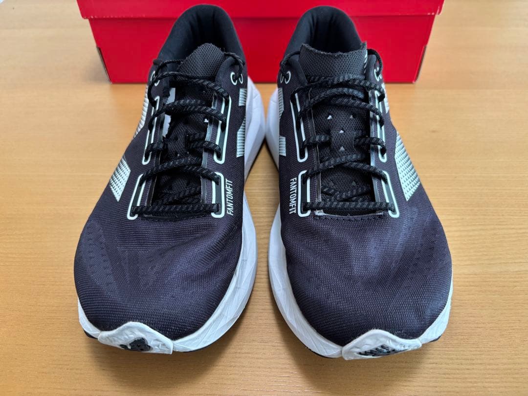 ニューバランス　フューエルセルレベルV4