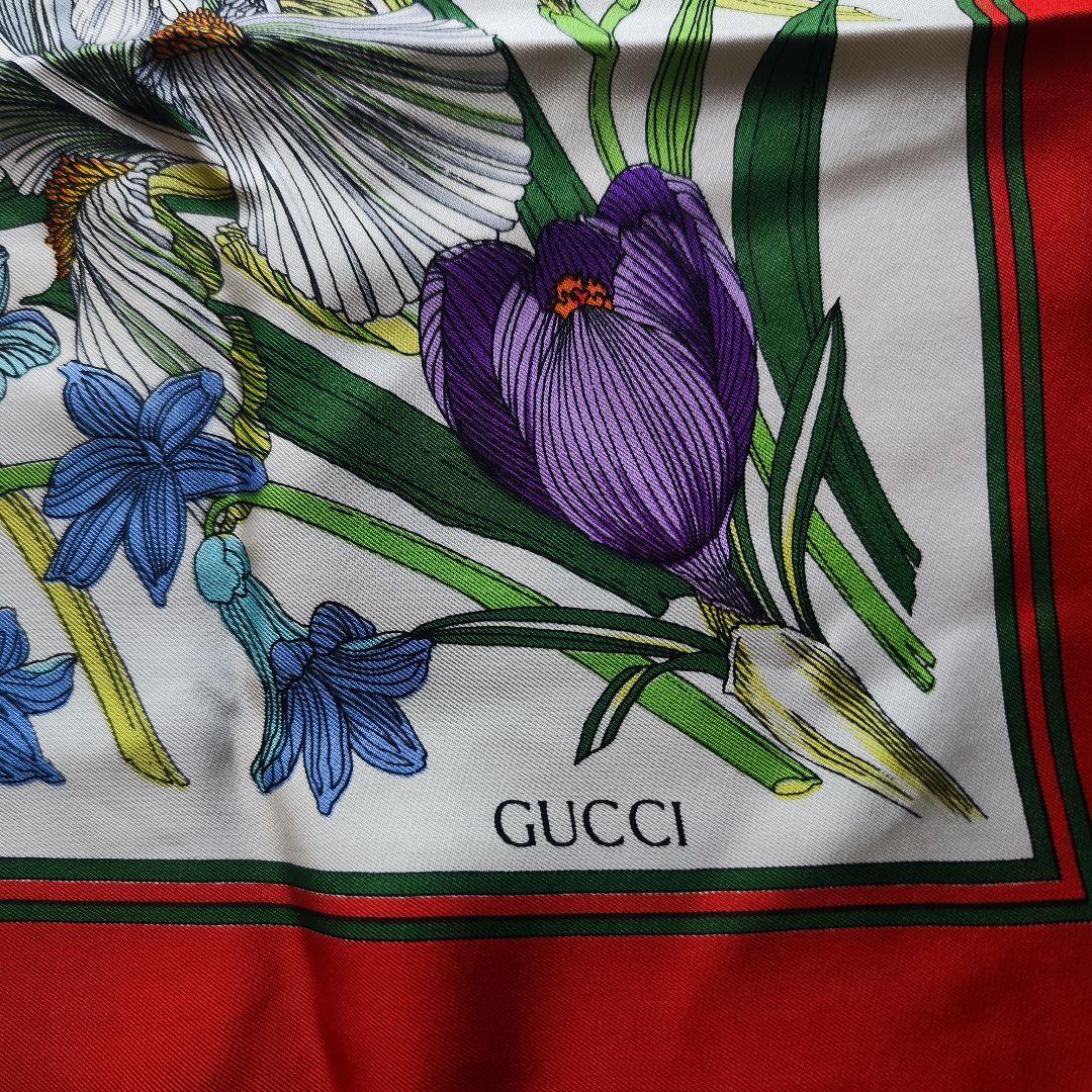 【未使用級】GUCCIグッチ 花柄スカーフ イタリア製 レッド系 シルク100％