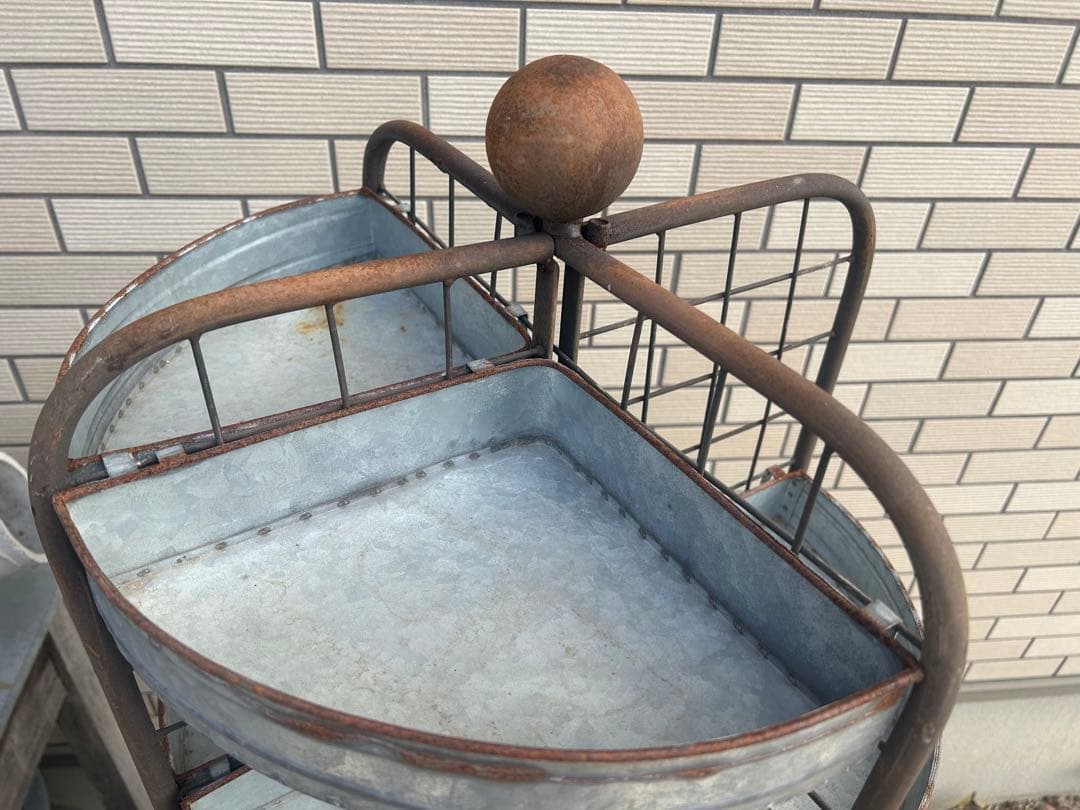 ブリキ　ガーデンラック　シェルフ