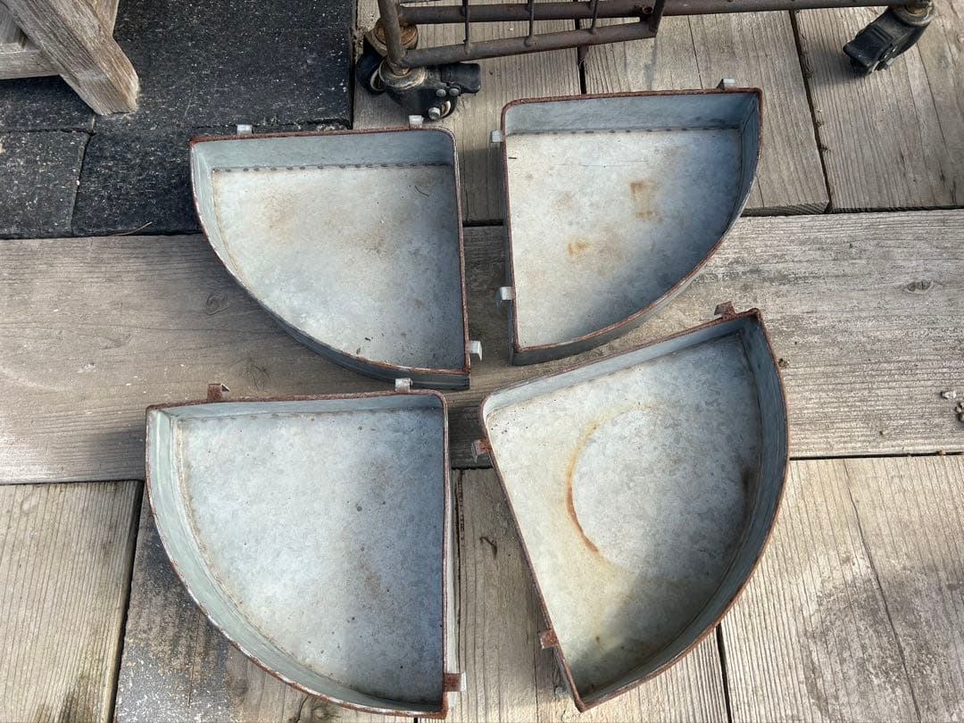 ブリキ　ガーデンラック　シェルフ