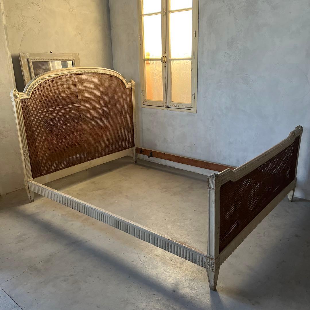 レア•フランスアンティーク•ラタンベッド•藤製•クイーンサイズ