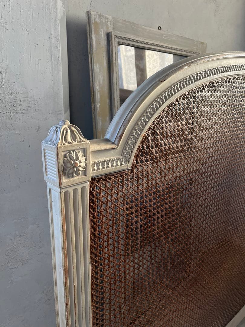 レア•フランスアンティーク•ラタンベッド•藤製•クイーンサイズ