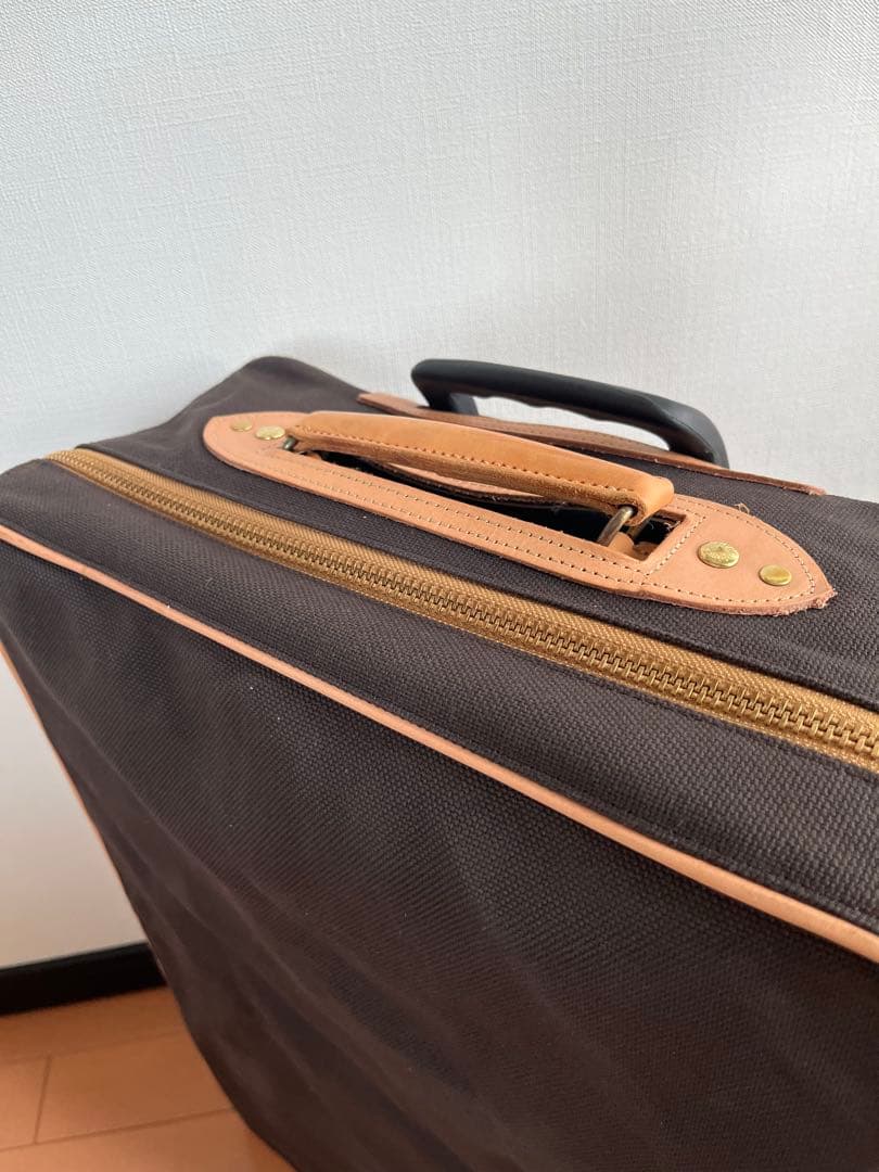 グローブトロッターGLOBETROTTER 21インチ超美品サファリ キャリー