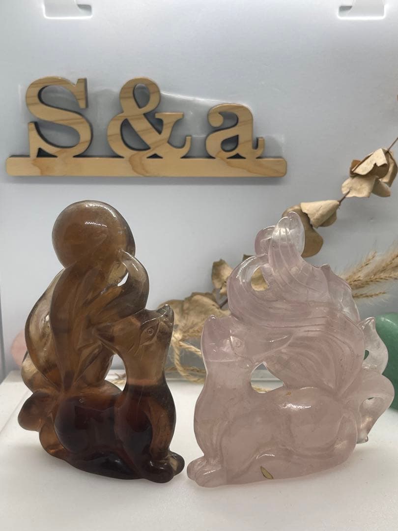 くまごろう様8【1928】九尾 彫り置物 ブラックフローライト