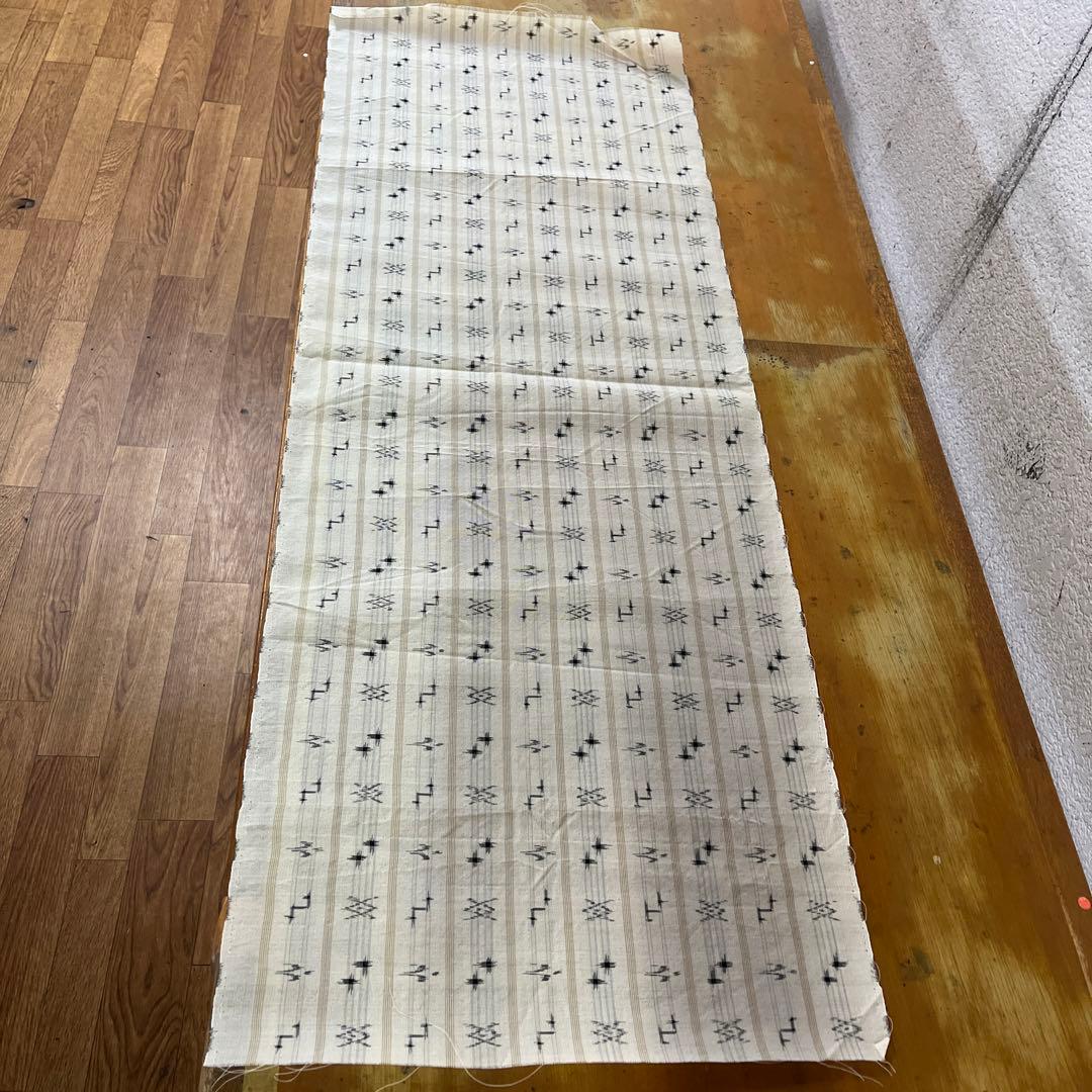 縦43 横105サイズの紅型横長のれん、他、鯉のぼりの代用や台に敷き物として可