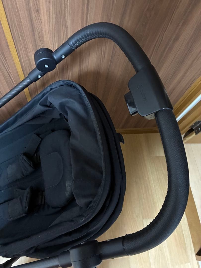 ブラック ベビーカー　2021年購入　サイベックス メリオ カーボン