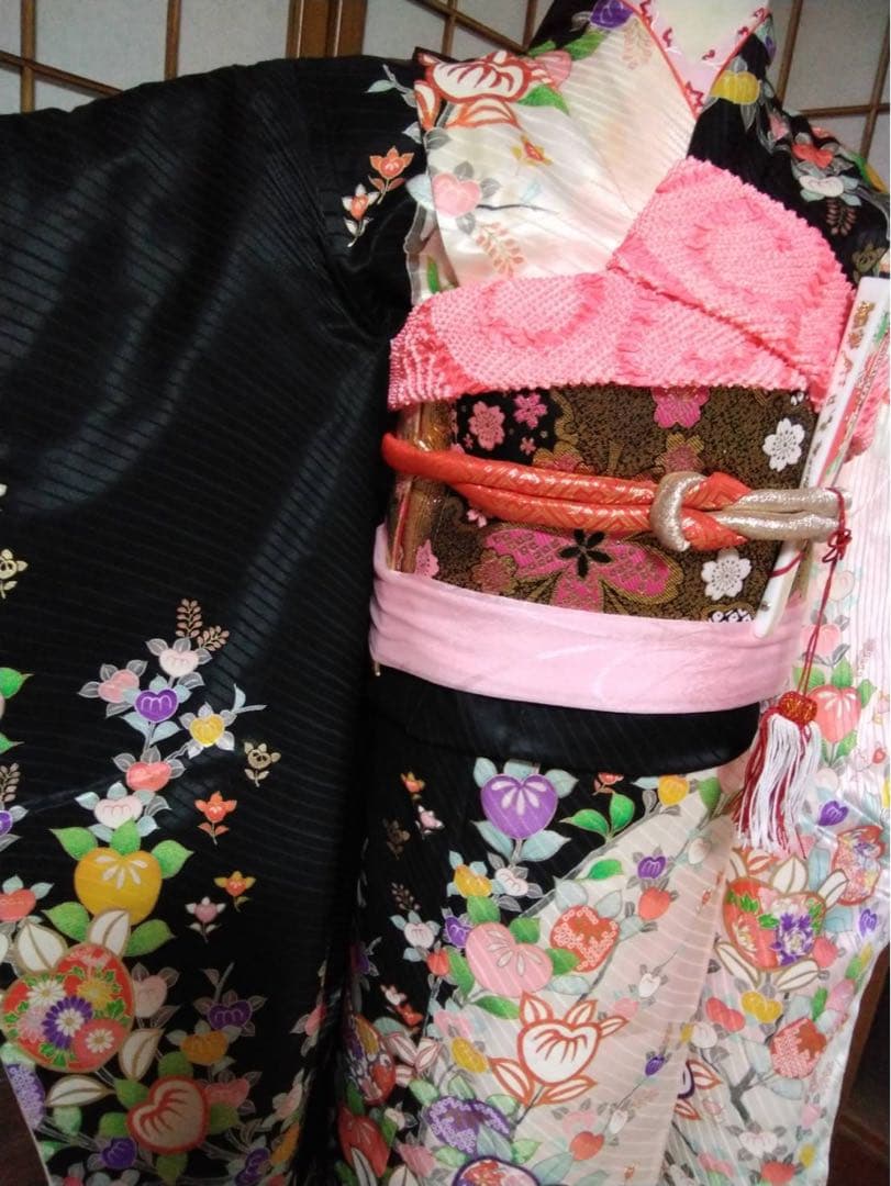 7歳向け・化繊・お着物のセット・目立たない汚れあり