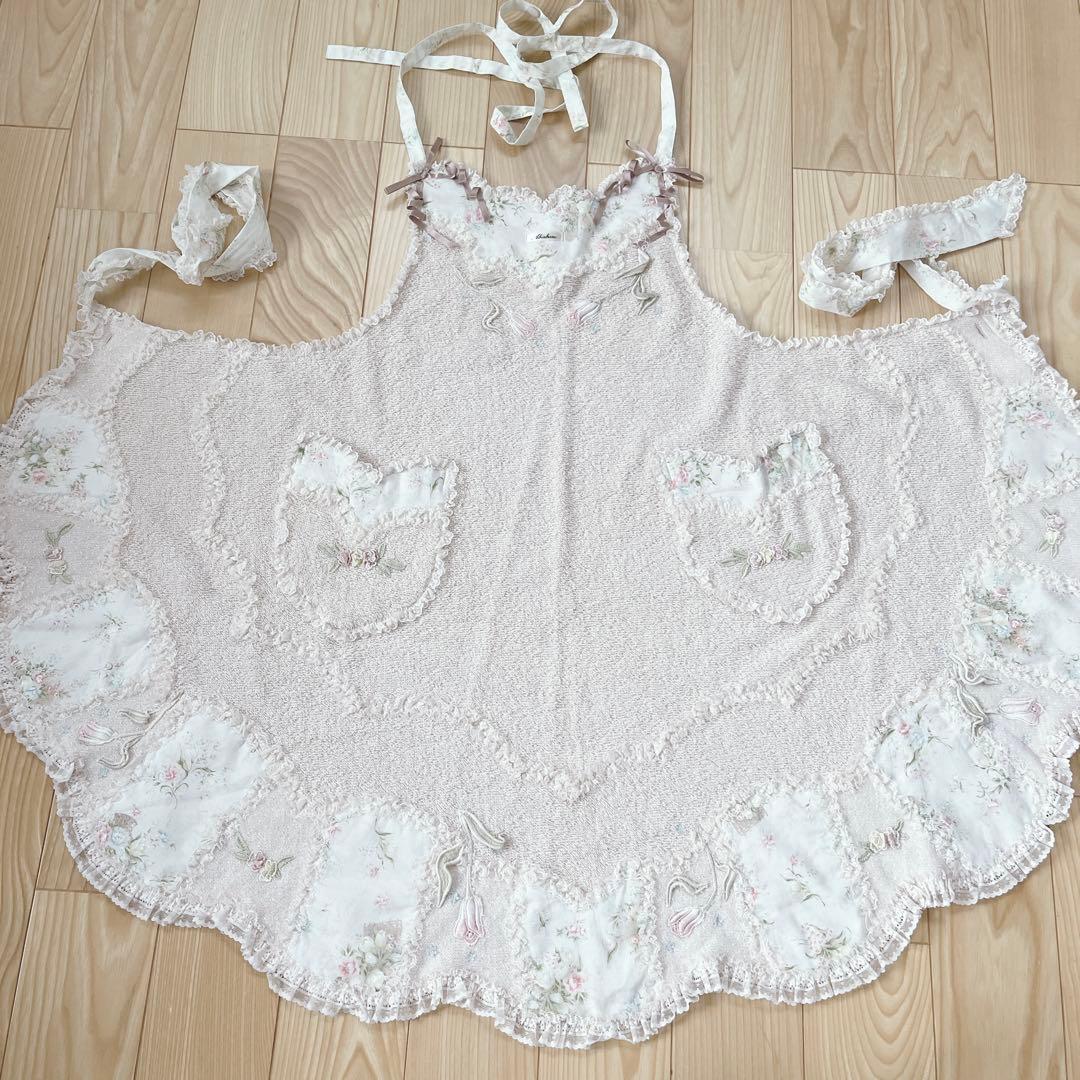 【未使用】Akiakane アキアカネ　さえら　エプロン　ピンク