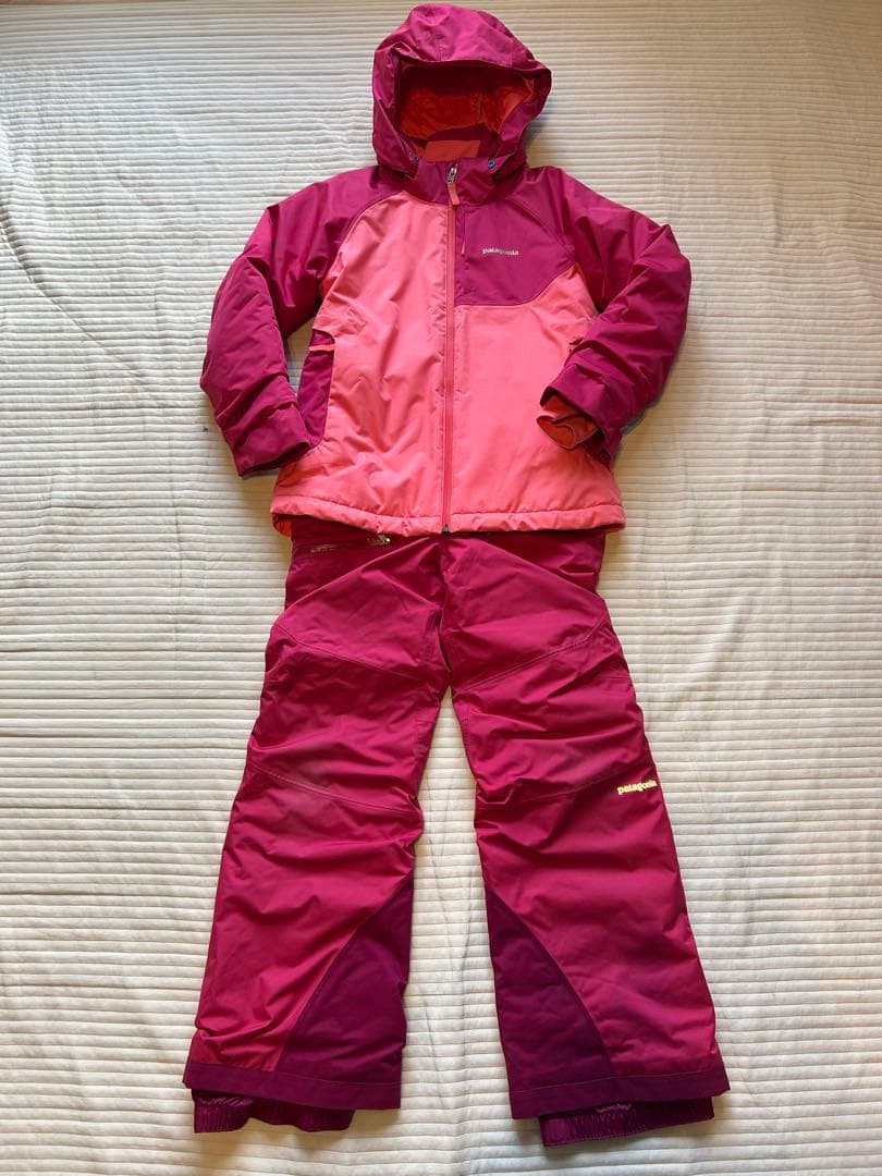 パタゴニア　キッズ スキー スノーウェア ピンク　防水　140