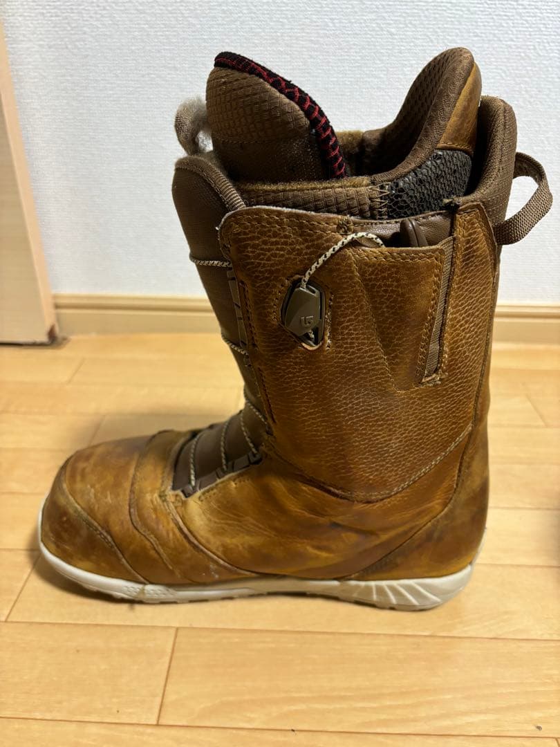 Burton アイオン　レザー
