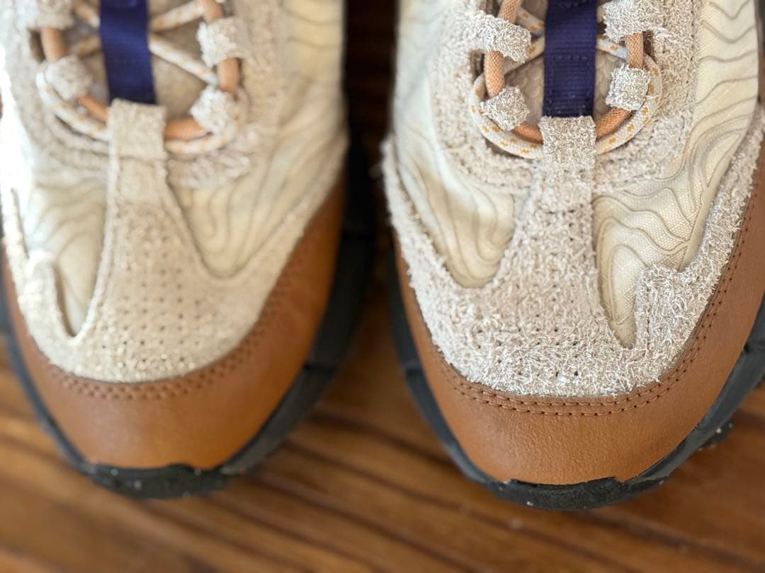 SY　リーボック　zigkinetica 24.5cm ベージュ　ブルー