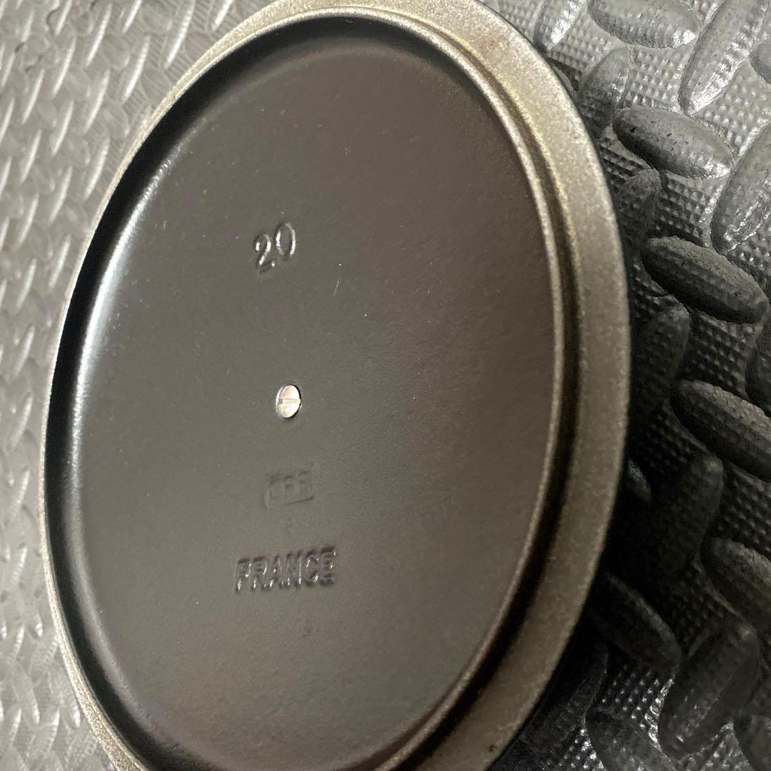 【人気カラー】ルクルーゼ 20cm ブラック マットホーロー