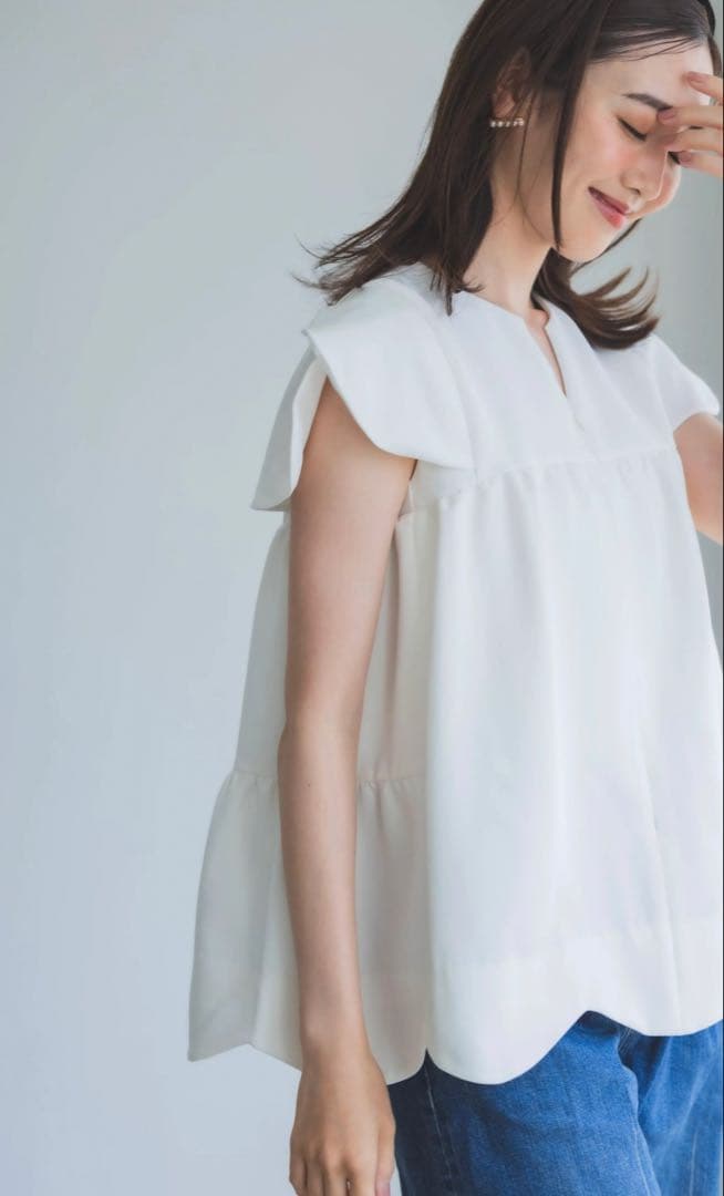 bitnabi 美人トップス ペタルスリーブ（ホワイト）