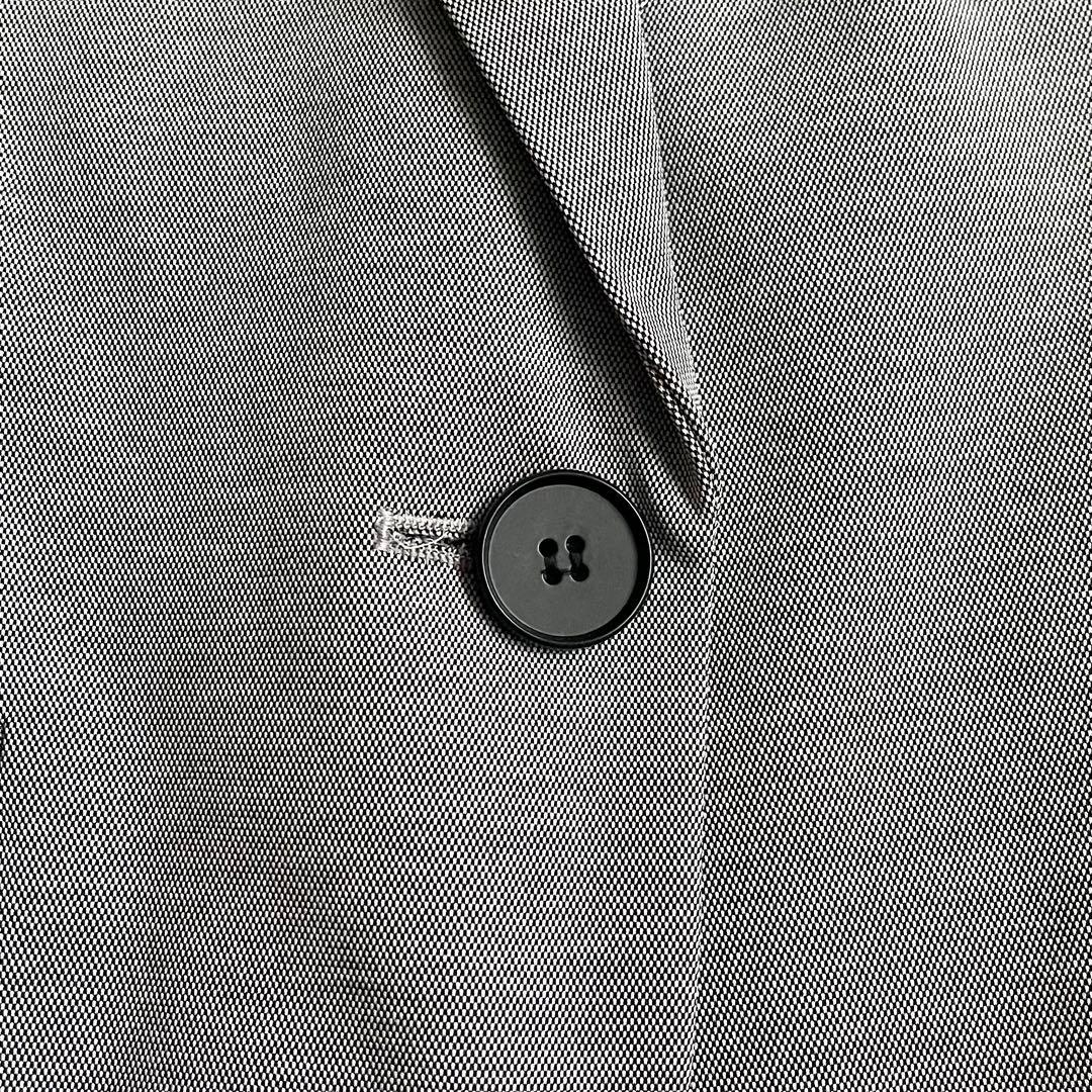 【タグ付き】　アンタイトル　パンツスーツ　23年製　定価47300円　サイズ4