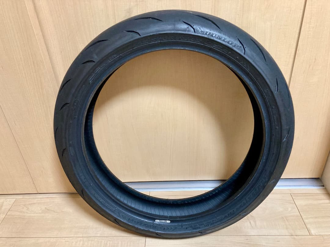 【中古】DUNLOP SPORTMAX Q5A 17インチ前後セット