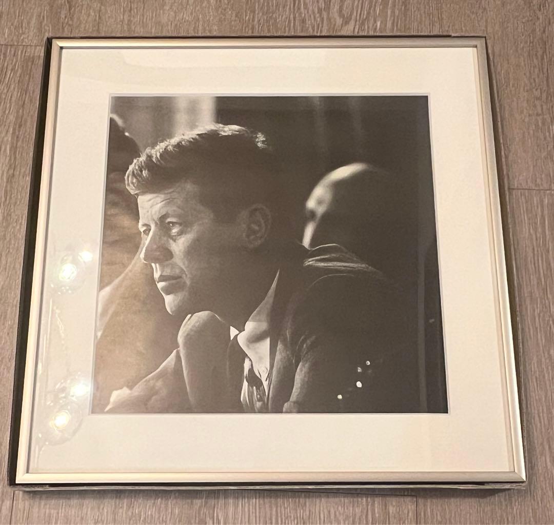 ジョン F ケネディ シルバー額縁入り×1