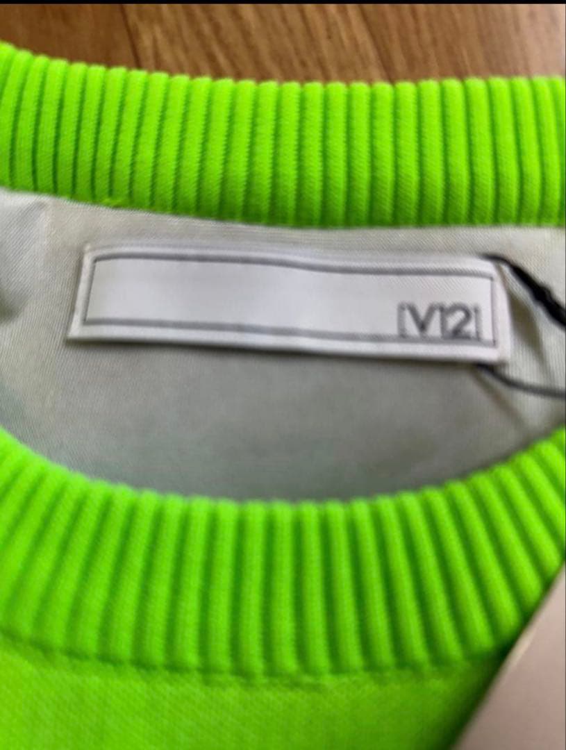 V12 V TWELVE防風ストレッチ裏地付きニット セーター 試着のみ XL