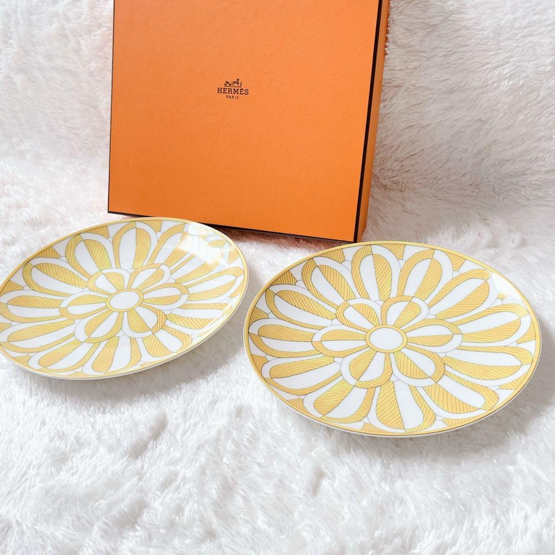 【極美品】HERMES　ソレイユ・ドゥ・エルメス デザートプレートNo2　2枚