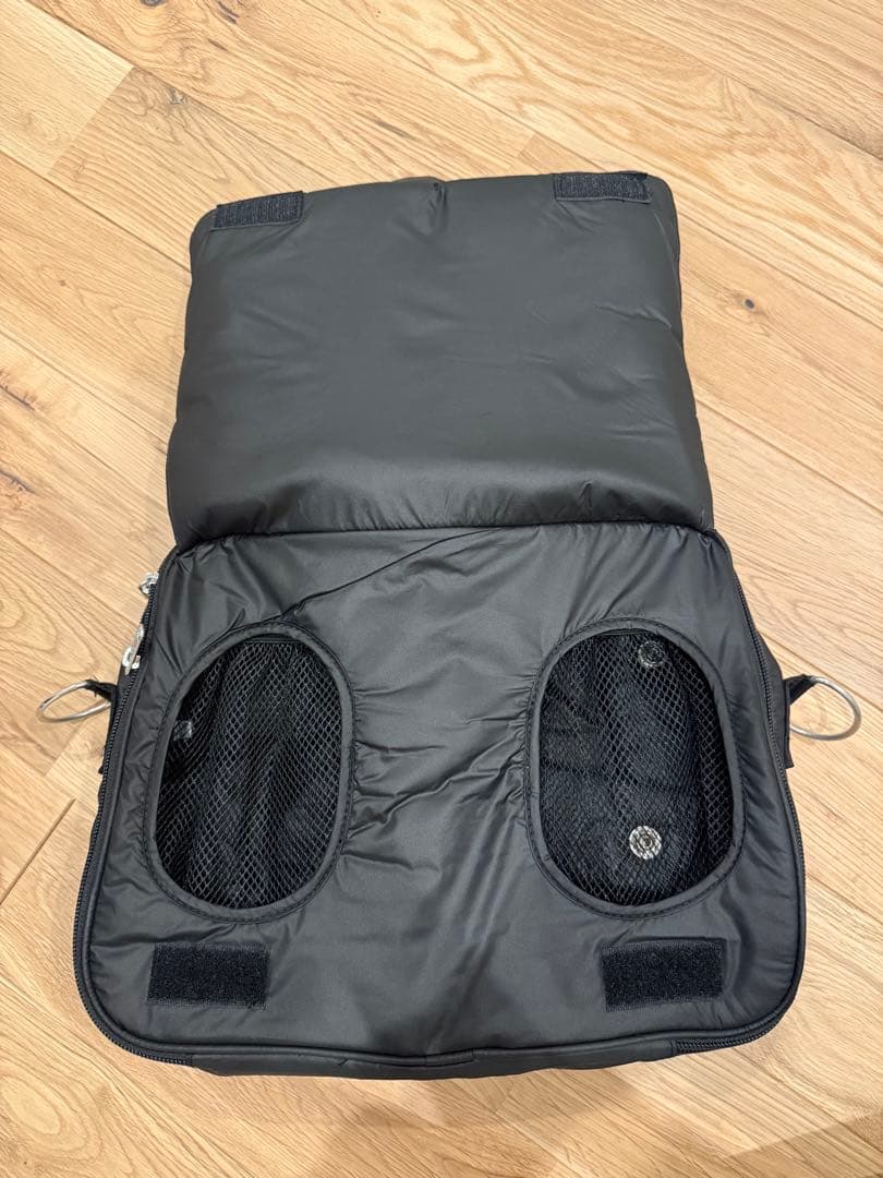 calin（カラン）quilting mothers pouch BAG BLK