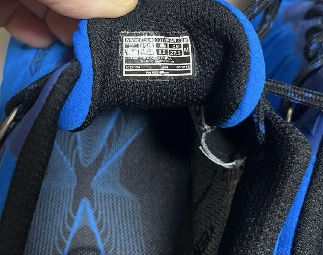美品☆キーンKEEN トレッキングシューズ ウォータープルーフ☆27.5☆青