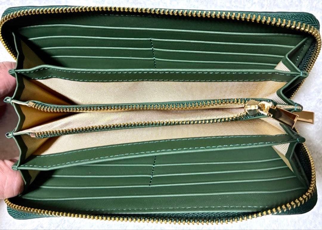 クロコダイルレザー グリーン長財布