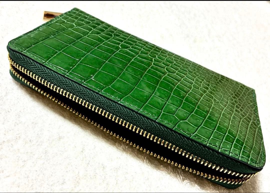 クロコダイルレザー グリーン長財布