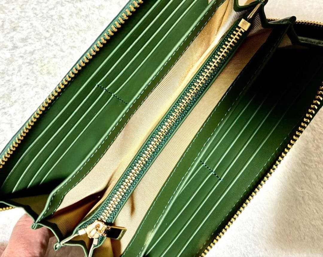 クロコダイルレザー グリーン長財布