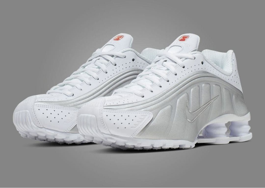 靴 Nike Shox R4 llic Silver/White 29cm