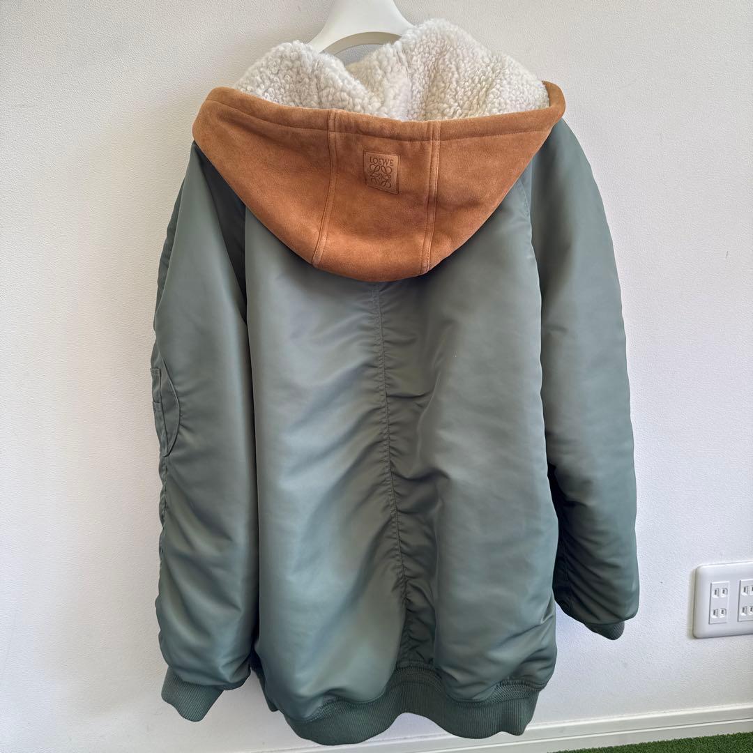 【LOEWE 】フード付き ボアボンバージャケット（カーキ）