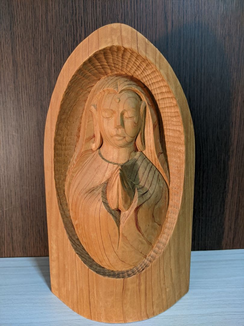 平和観音さま　　実物・立体作品　　作品番号 B−3　彫刻家　岩村一博