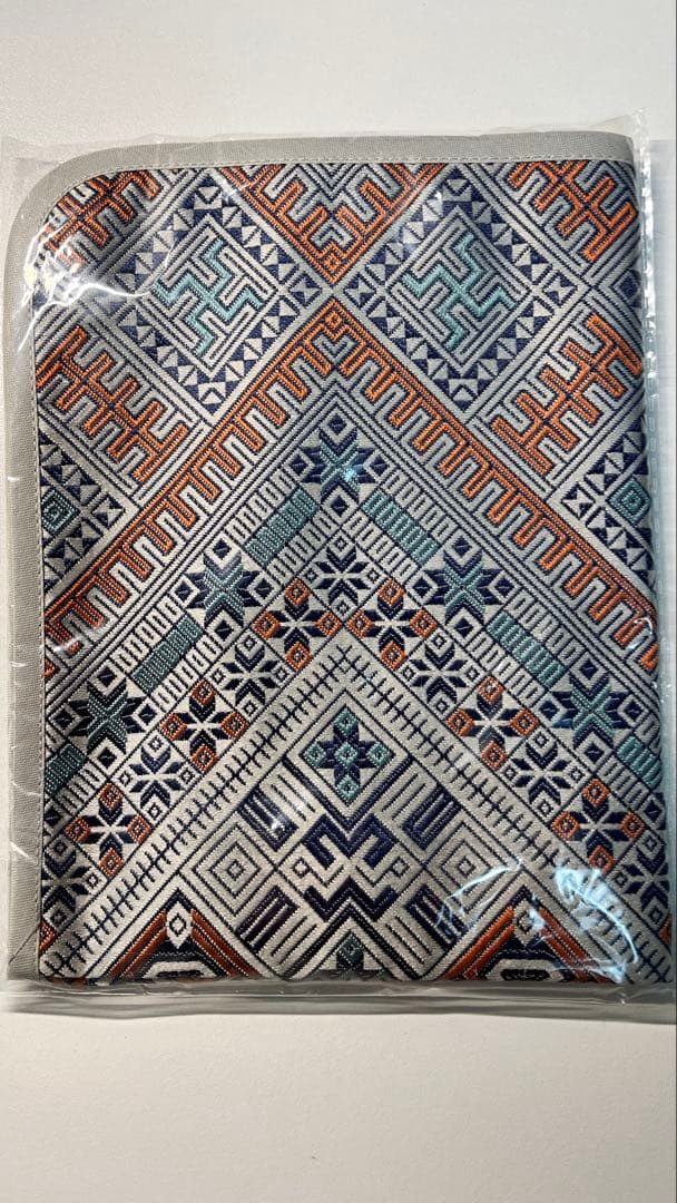 【希少品】2025年大阪万博中国館世界遺産 少数民族刺繍ランチョンマット 非売品