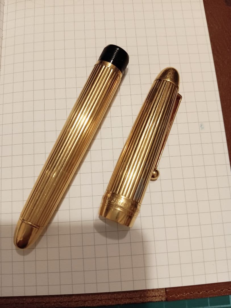 ジャンク　パイロット748　キャップと胴軸のみ