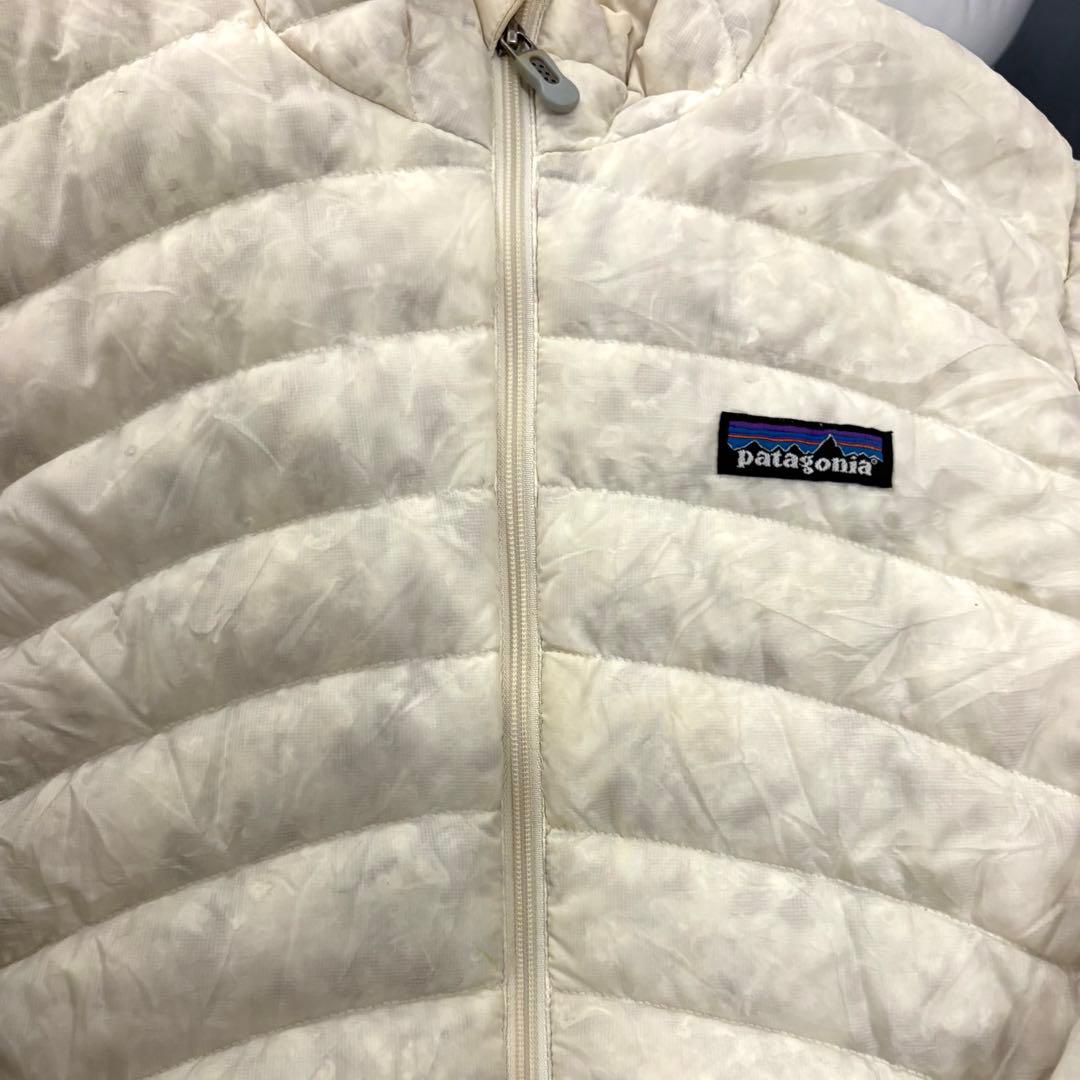 patagonia ダウンセーター　ホワイト ダウンジャケット