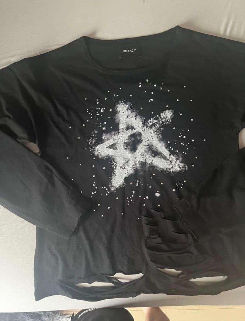 【GRANCY】ラインストーンデザイン グラフィックダメージ ロンT