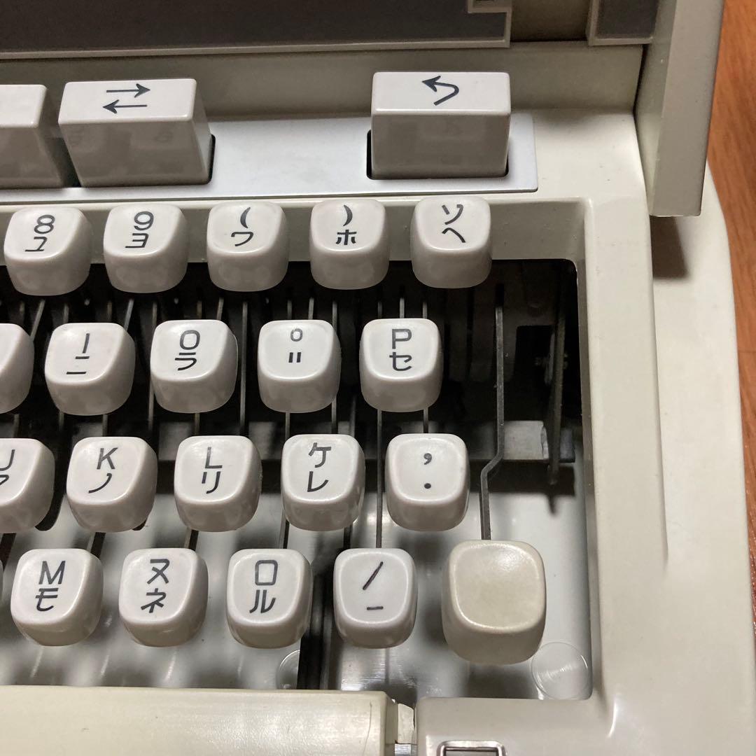 タイプライター　HERMES3000 ヘルメス　蚤の市　アンティーク