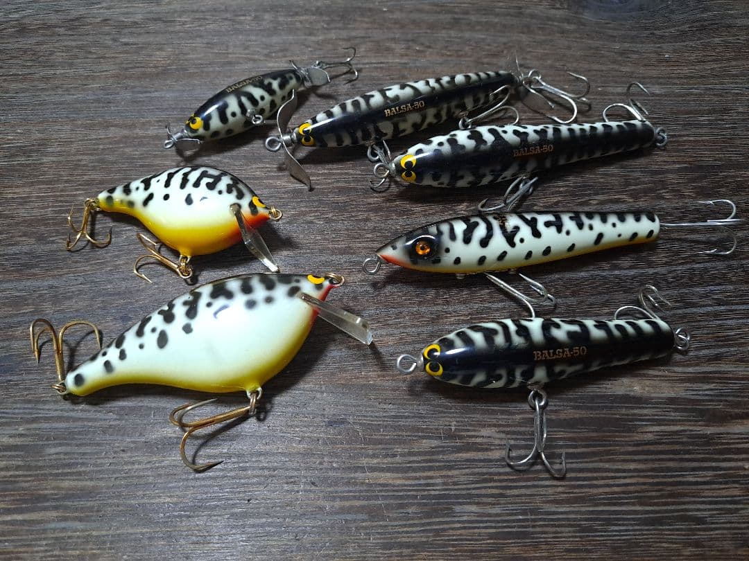 実釣未使用　美品　バルサ50　ホワイトコーチドッグ　7個セット　オリオリ　フグ