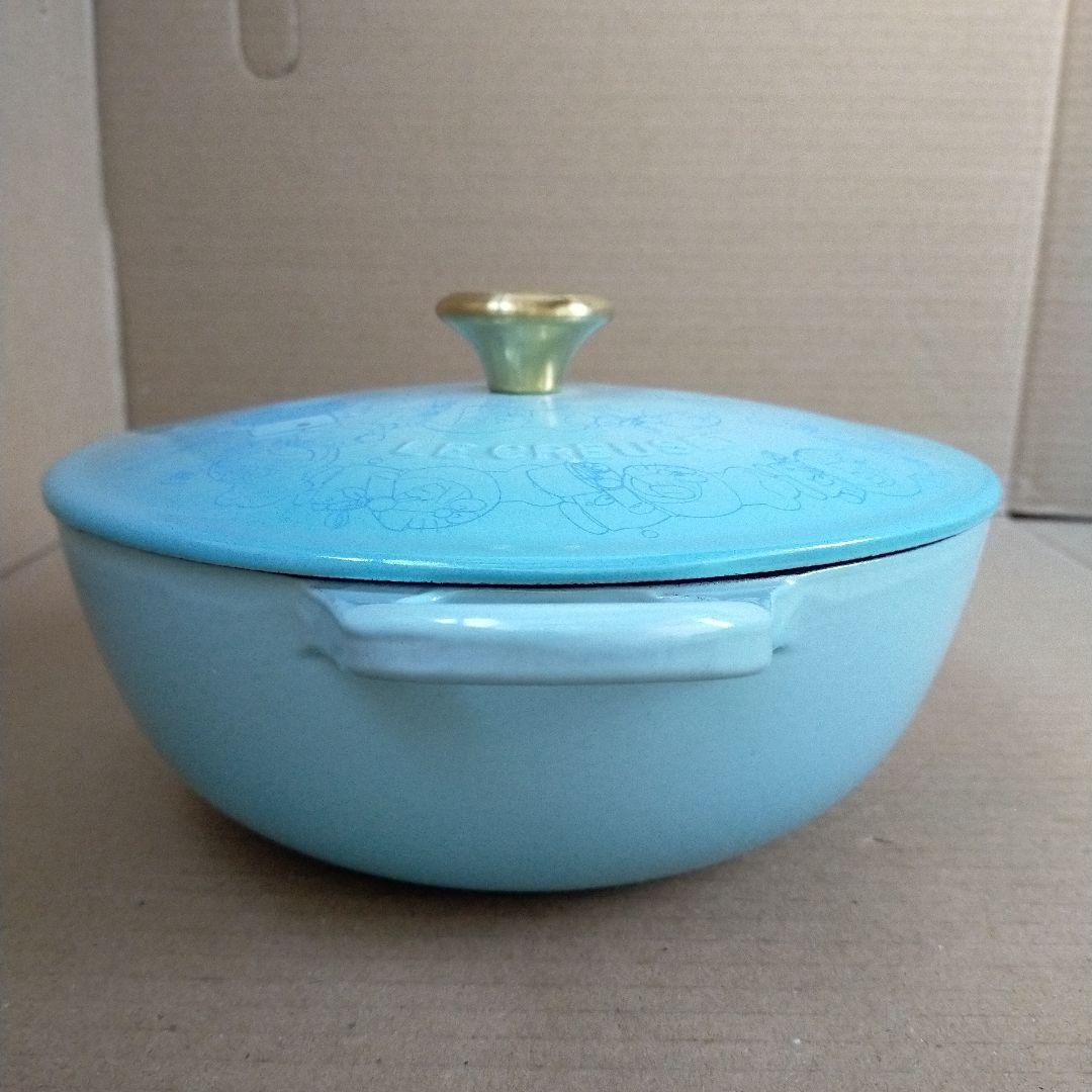 L未使用 ル・クルーゼ ドラえもん マルミット 22cm ゴールドツマミ