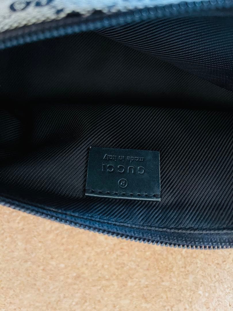 GUCCI GGキャンバス アクセサリーポーチ レザー キャンバス ハンドバッグ