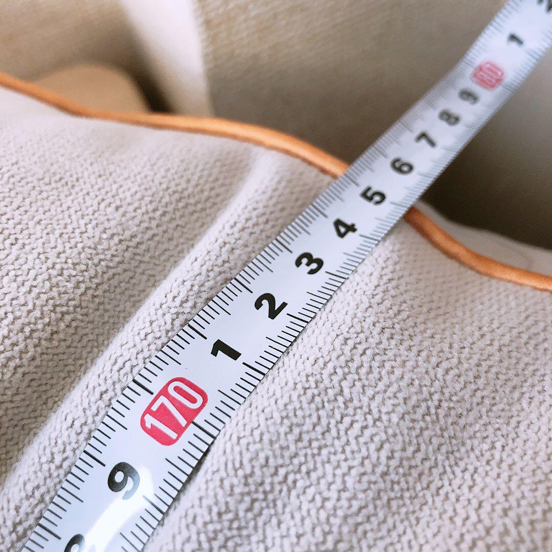 日本未発売 ウエッジヘッドボード枕 海外インテリア ホテルライク グレー系 中古