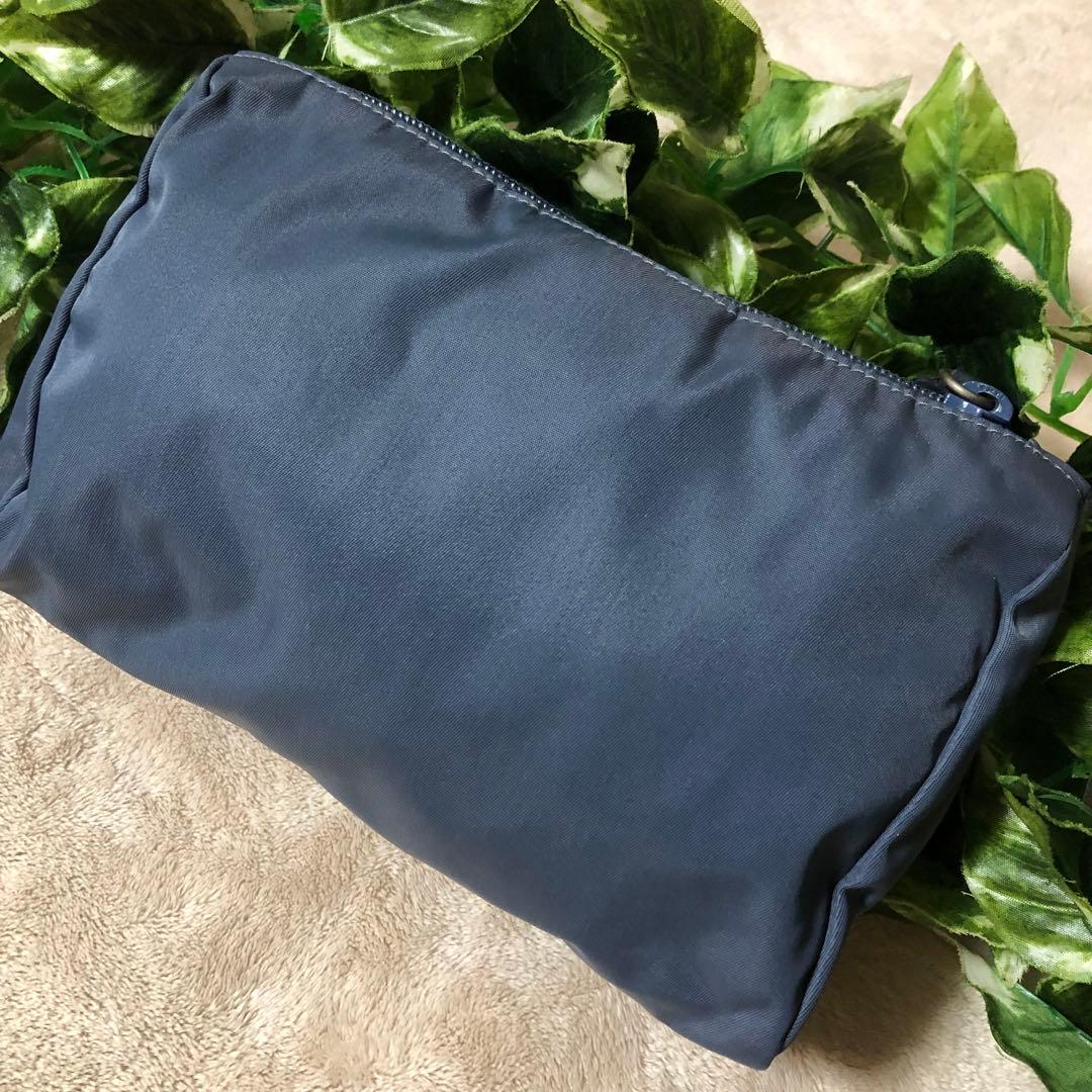 極美品♡ レアカラー　プラダ　ポーチ　三角プレート　ロゴ　ブルー　パープル