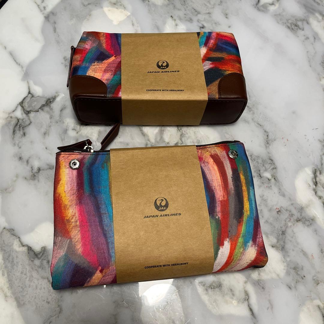 未開封　JAPAN AIRLINES ファーストクラス　トラベルポーチ 4個