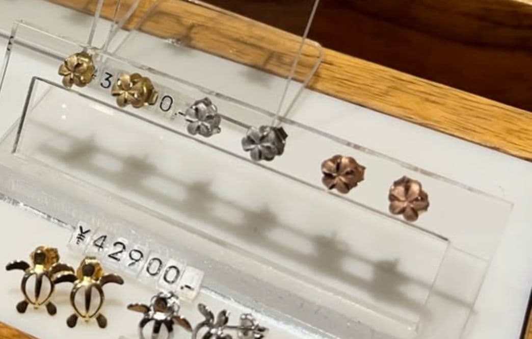 ワイレア Wailea プルメリア ピアス 14K