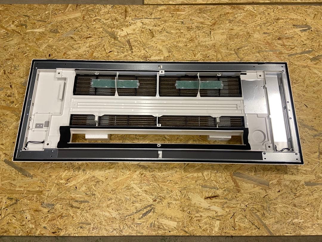 2022年製 三菱電機 14畳用 天井カセット形マルチエアコン2室用　美品！