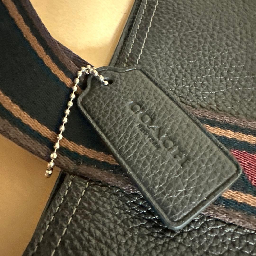 コーチのラージスミストート