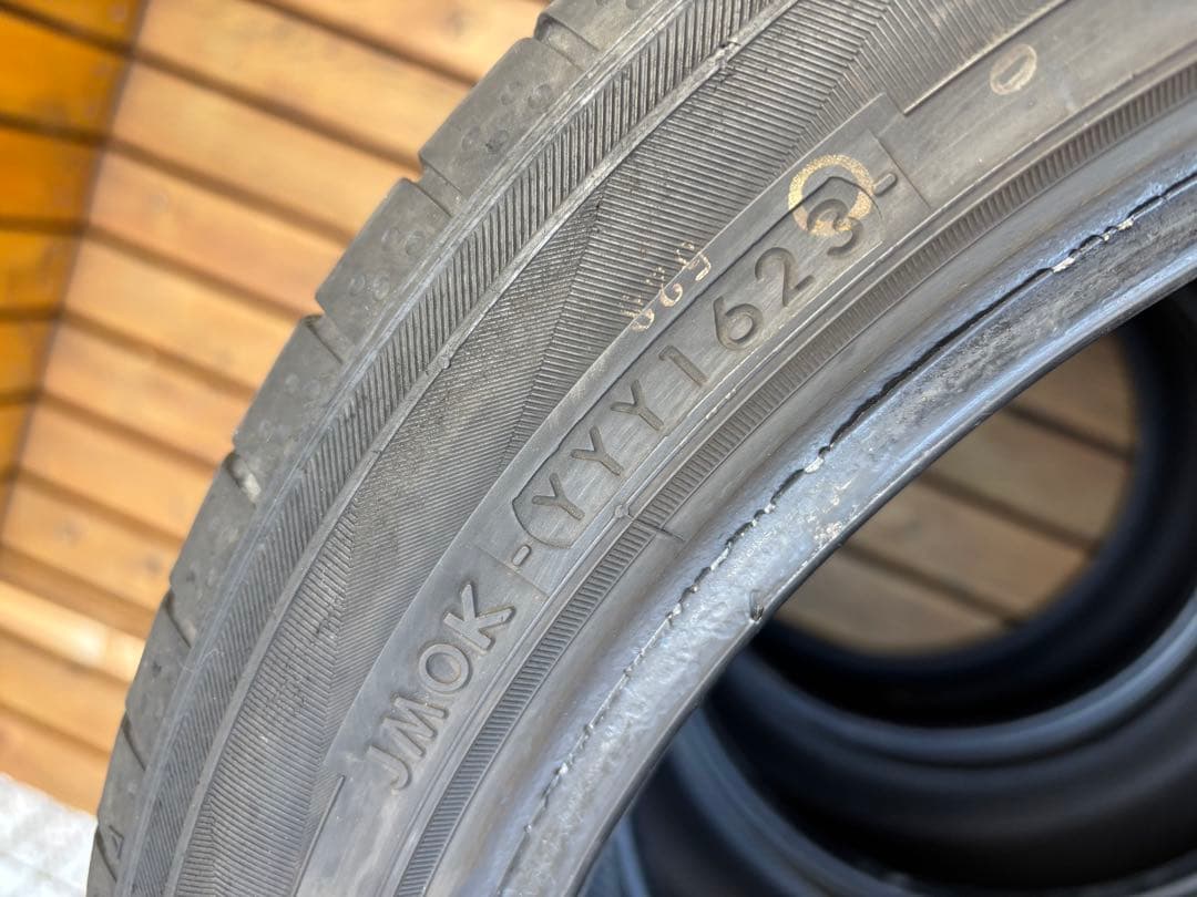☆215/45R17中古４本★YOKOHAMA・ブルーアースAE50バリ山４本