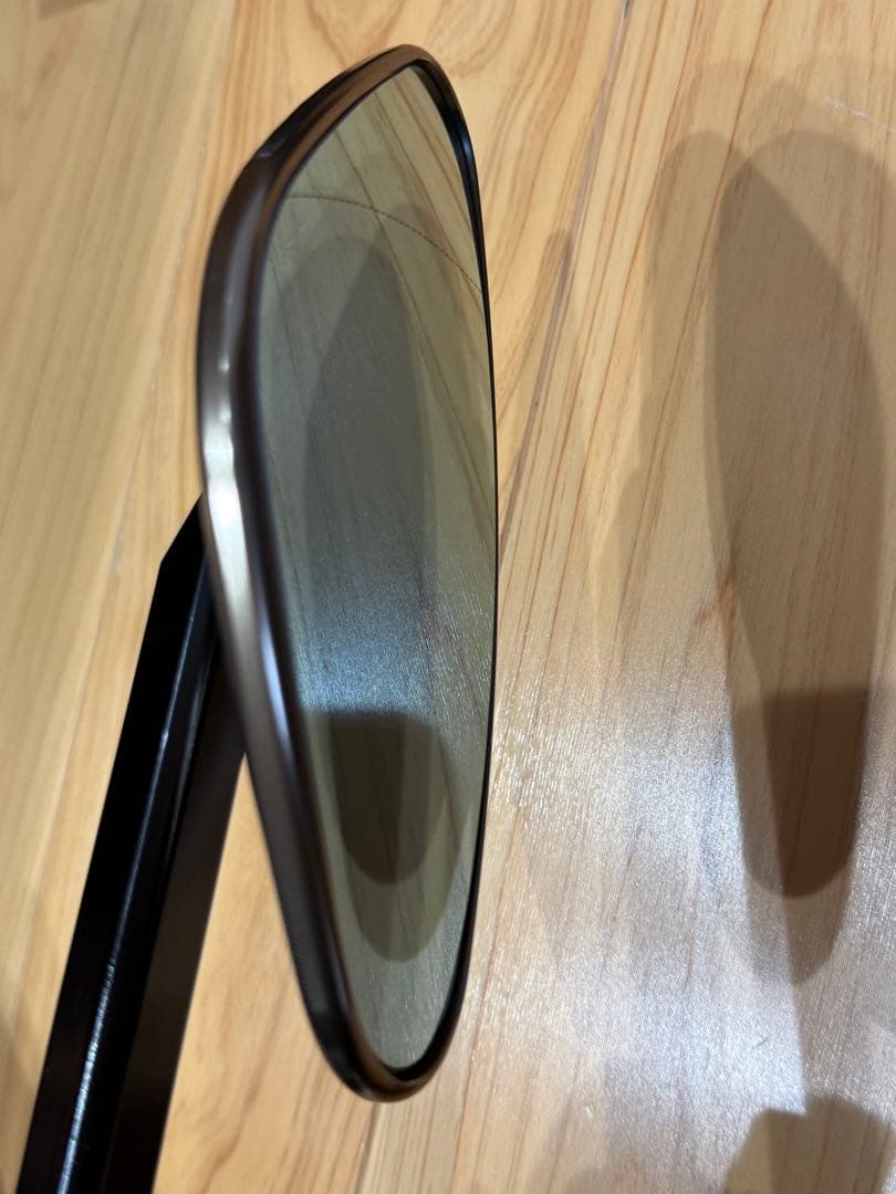 ころやつ様 リゾマ ミラー