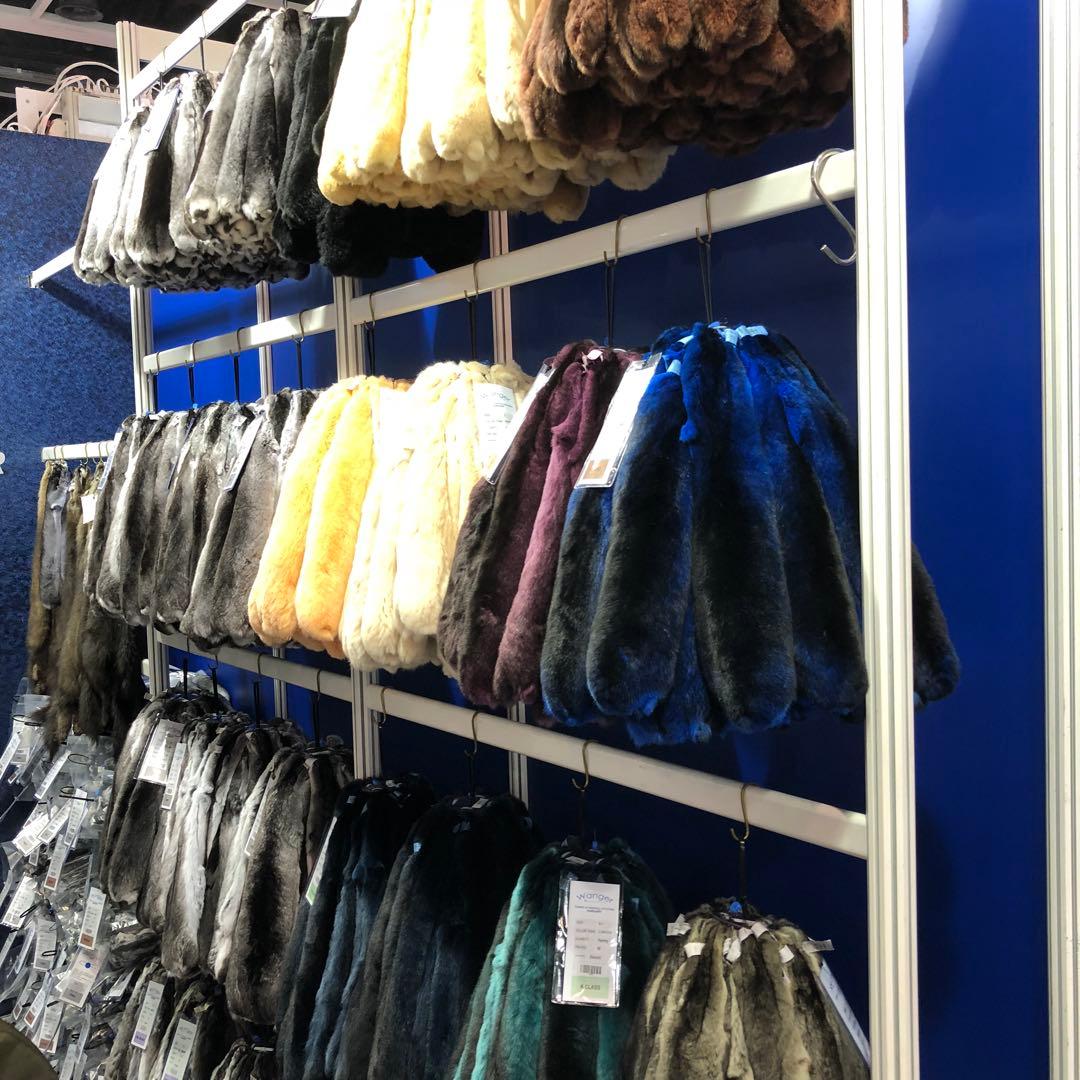 チンチラ　ラウンドカラー／天然色　スヌードタイプ／GAKE日本製❣️