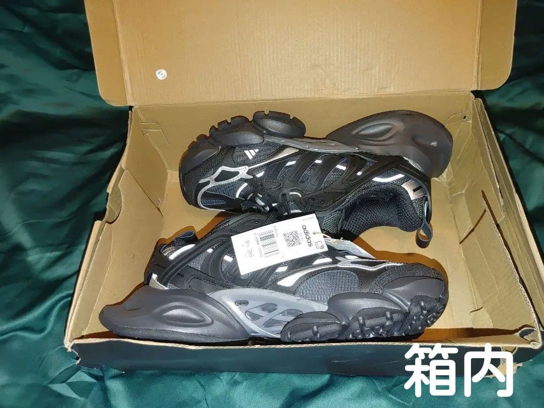 t*m様 歳末価格adidas XLG RUNNER DELUXE26.5cm新