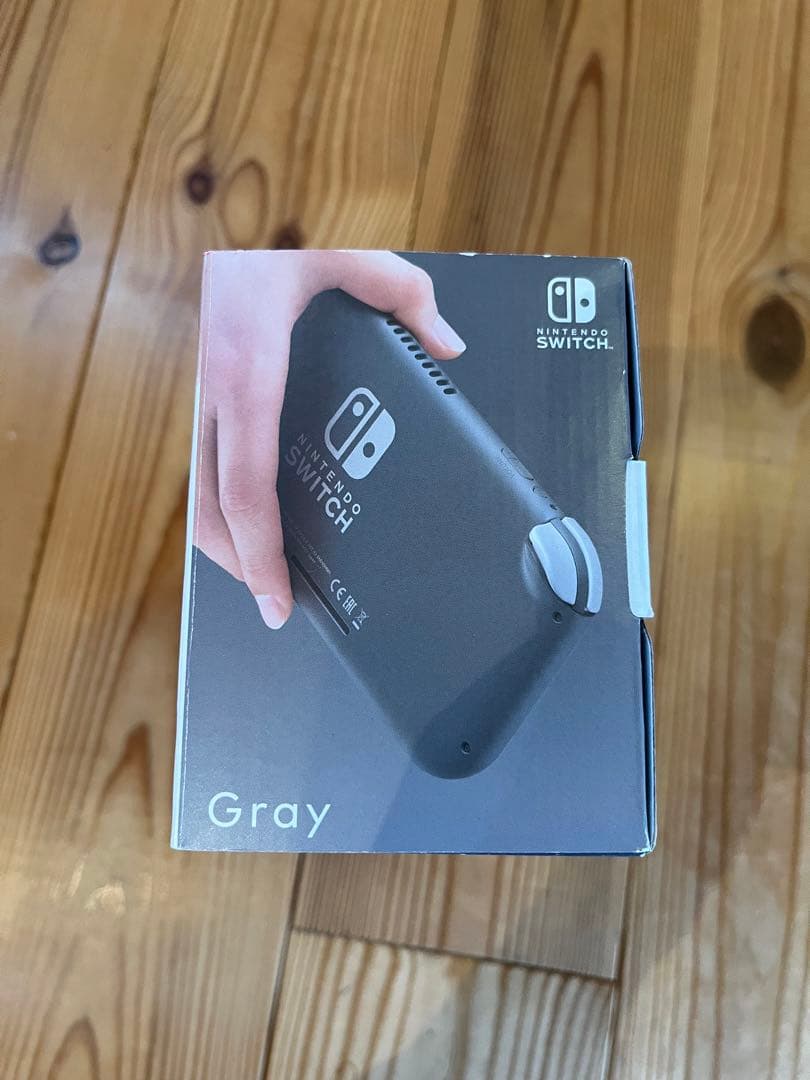 新品未使用　任天堂　スィッチ　Nintendo Switch Lite グレー